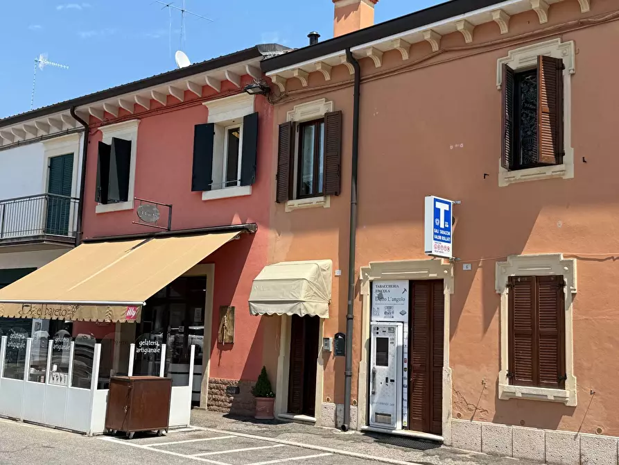 Immagine 2 di Attività commerciale in vendita  a Sona