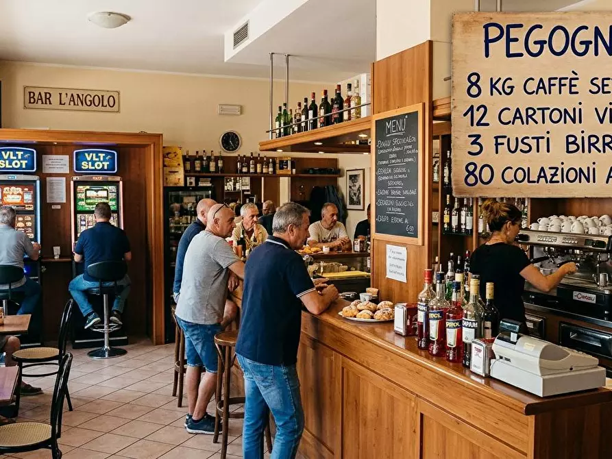 Immagine 1 di Bar / Ristorante in vendita  in via roma 5 a Pegognaga