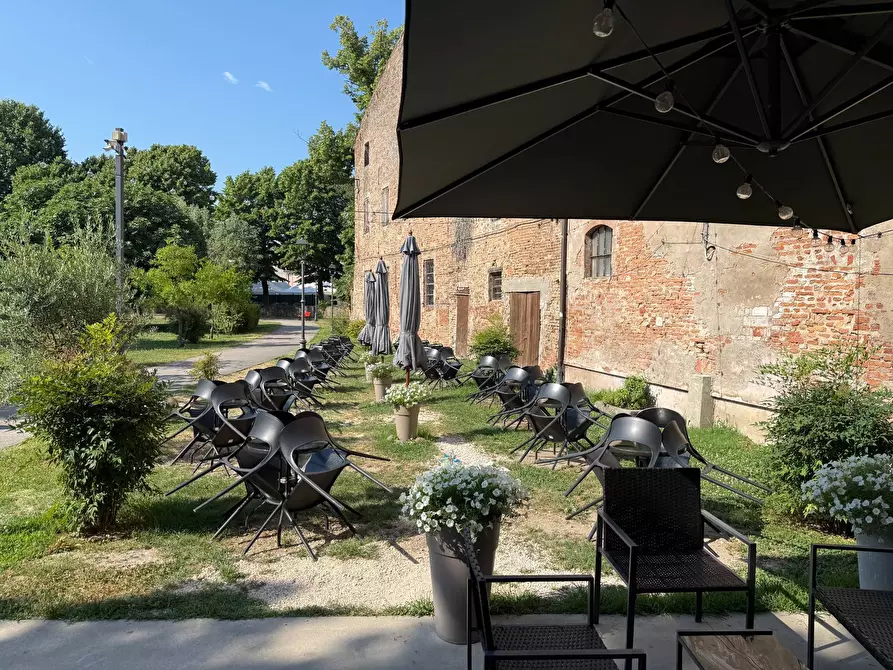 Immagine 6 di Locale commerciale in vendita  a Badia Polesine