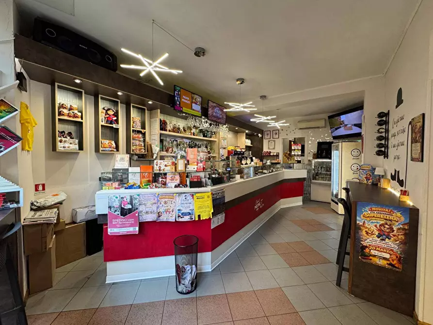 Immagine 1 di Bar / Ristorante in vendita  in via xx settembre 1 a Mantova