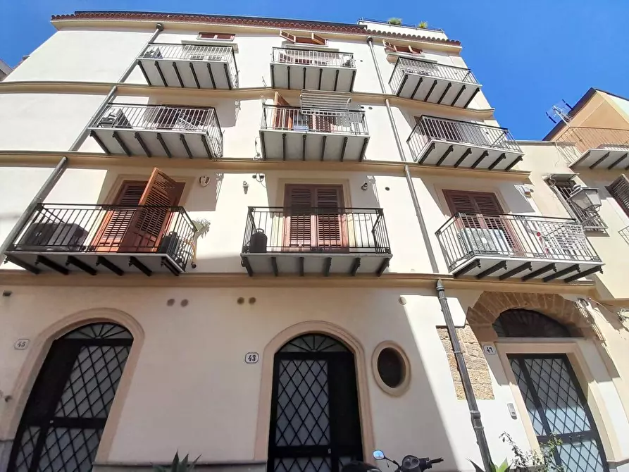 Immagine 2 di Appartamento in affitto  in Via Matteo Bonello 49 a Palermo