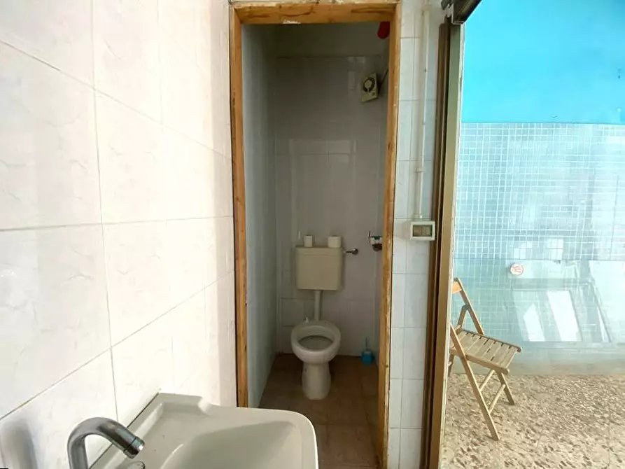 Immagine 8 di Locale commerciale in affitto  in Via Pindemonte 18 a Palermo