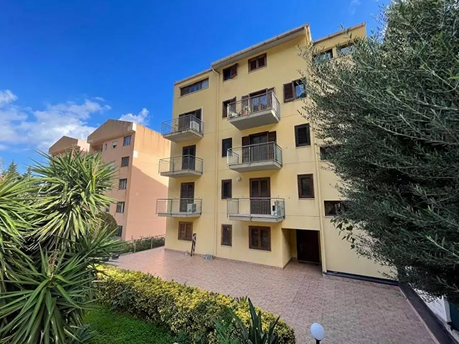 Immagine 1 di Appartamento in vendita  in Via della Carrubba 157/c a Castellammare Del Golfo