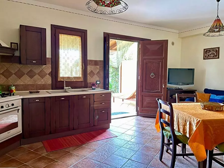 Immagine 7 di Villa in vendita  in Contrada Pistavecchia 203 a Campofelice Di Roccella