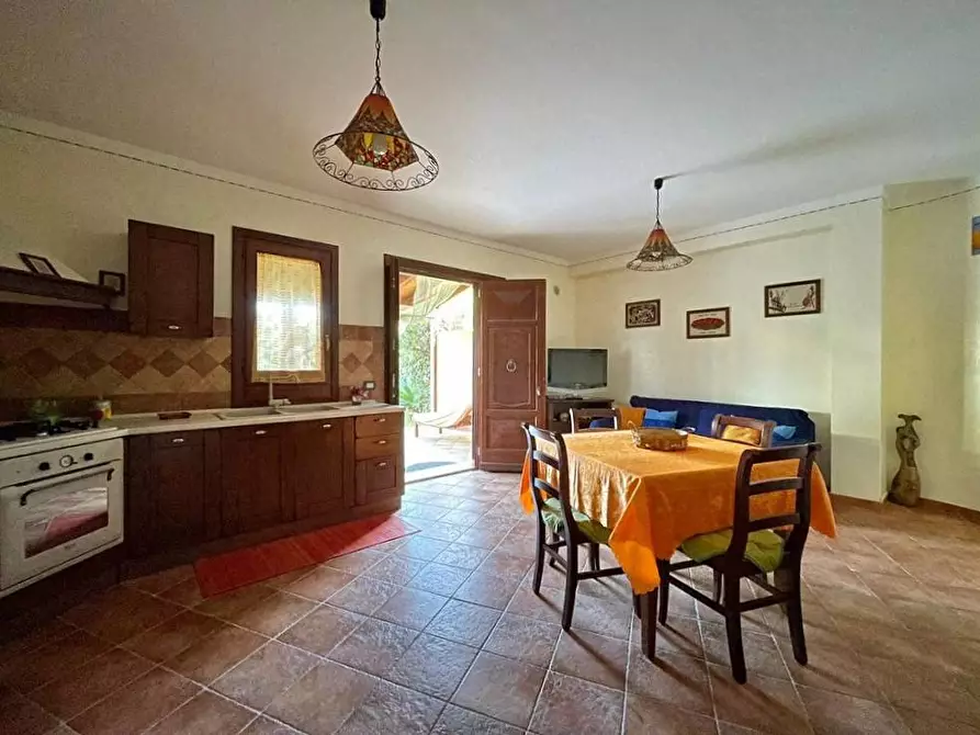Immagine 8 di Villa in vendita  in Contrada Pistavecchia 203 a Campofelice Di Roccella