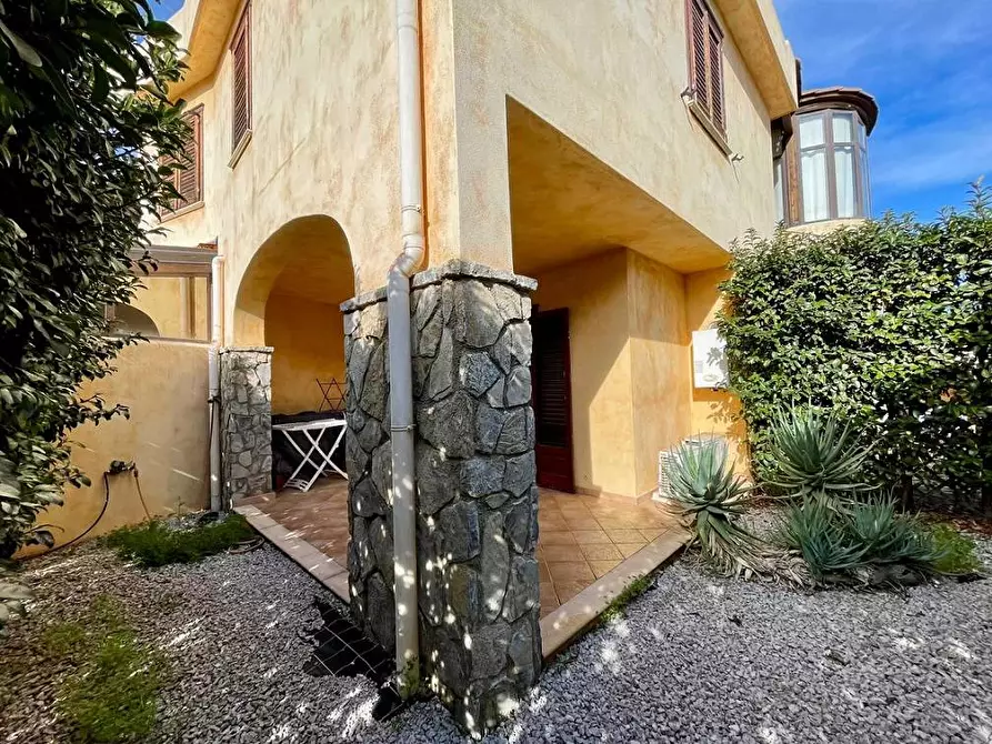 Immagine 19 di Villa in vendita  in Contrada Pistavecchia 203 a Campofelice Di Roccella