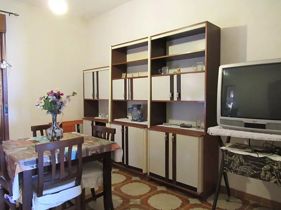 Immagine 15 di Palazzo in vendita  in via mirto a Partinico