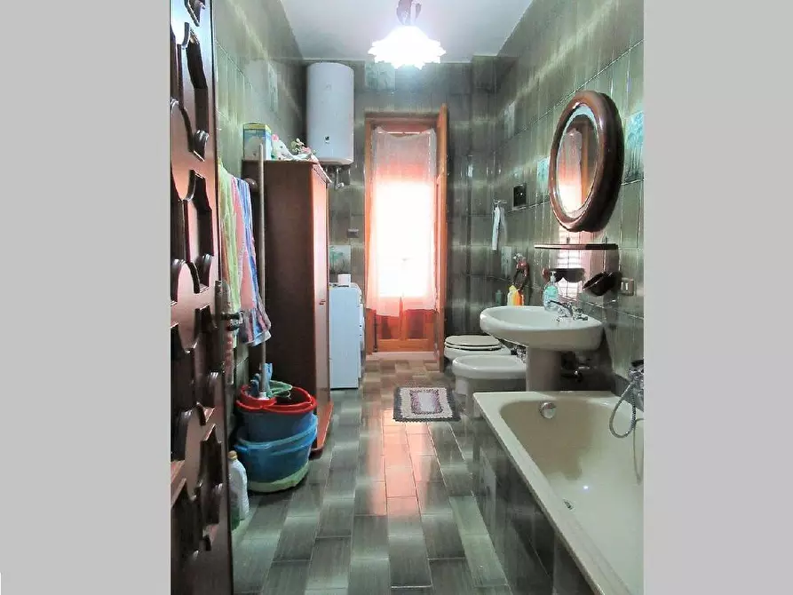 Immagine 8 di Palazzo in vendita  in via mirto a Partinico