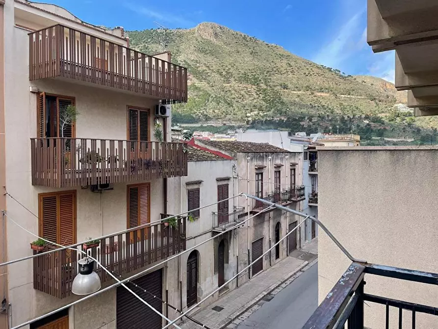 Immagine 10 di Appartamento in vendita  in Via Costantino 101 a Castellammare Del Golfo