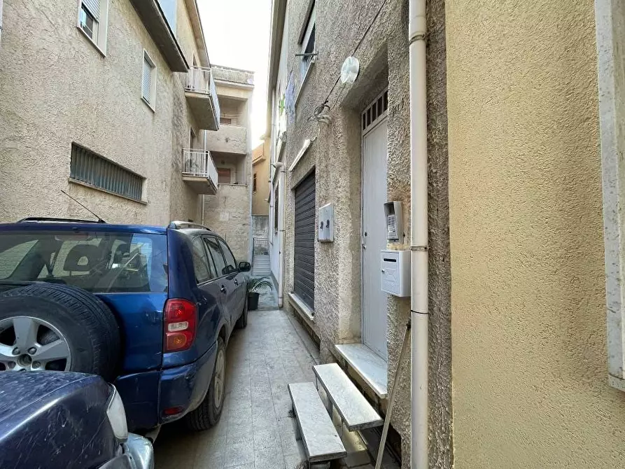 Immagine 24 di Appartamento in vendita  in Via Costantino 101 a Castellammare Del Golfo