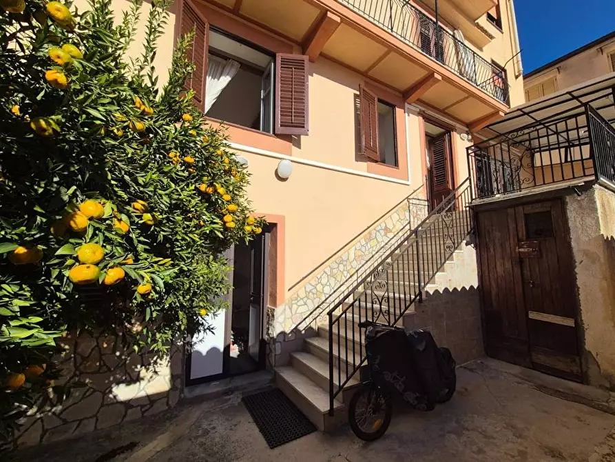 Immagine 2 di Appartamento in vendita  in SALITA SANT'ANTONINO 21 a Monreale