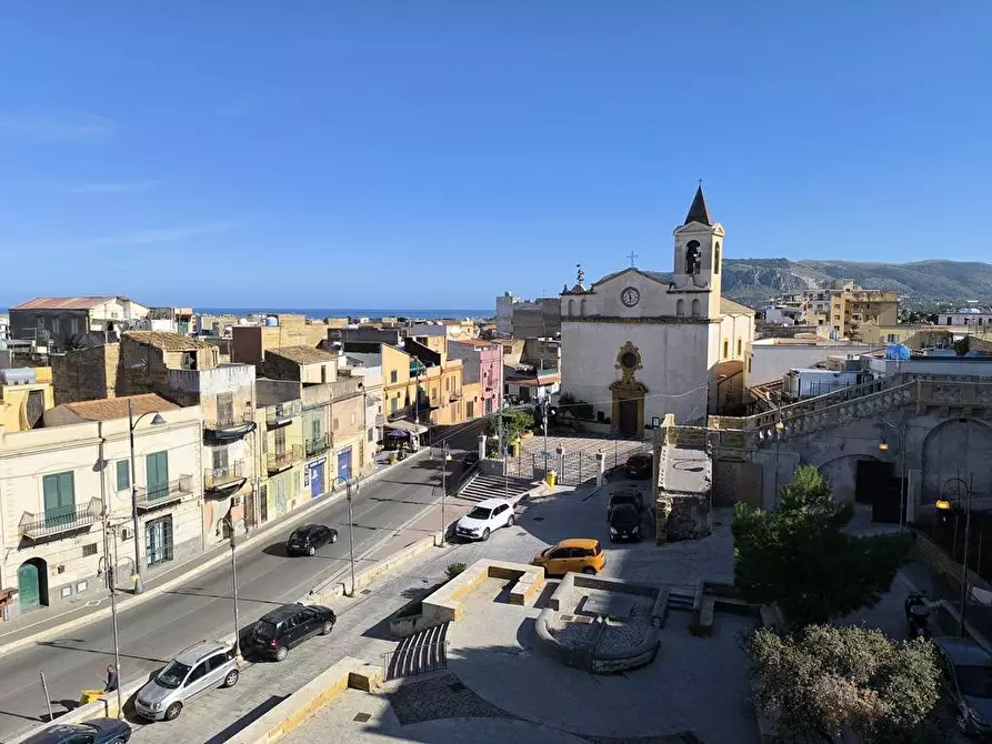 Immagine 9 di Palazzo in vendita  in Largo Castello 37 a Altavilla Milicia