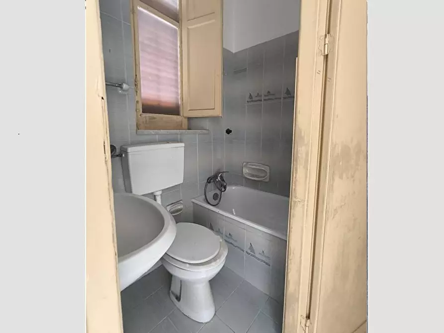 Immagine 10 di Palazzo in vendita  in Largo Castello 37 a Altavilla Milicia