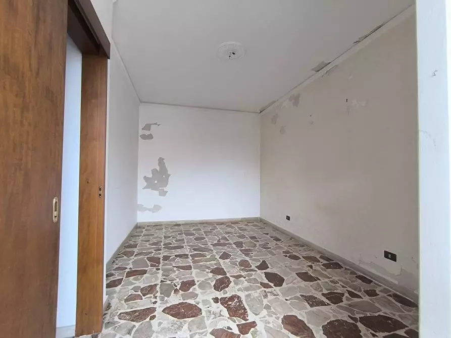 Immagine 12 di Palazzo in vendita  in Largo Castello 37 a Altavilla Milicia