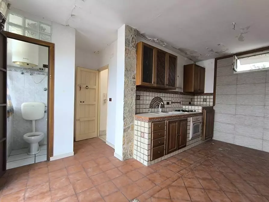 Immagine 17 di Palazzo in vendita  in Largo Castello 37 a Altavilla Milicia