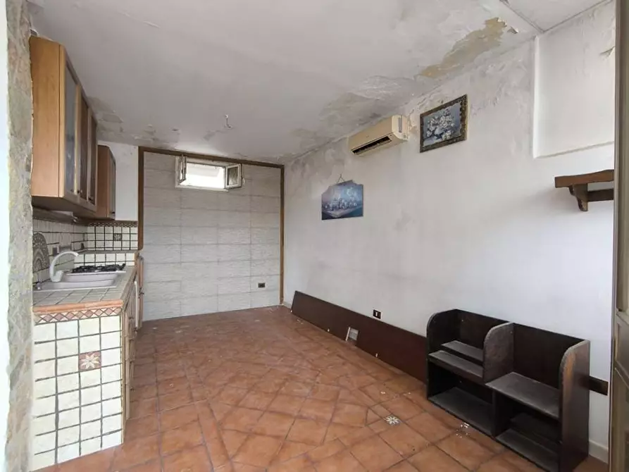 Immagine 19 di Palazzo in vendita  in Largo Castello 37 a Altavilla Milicia