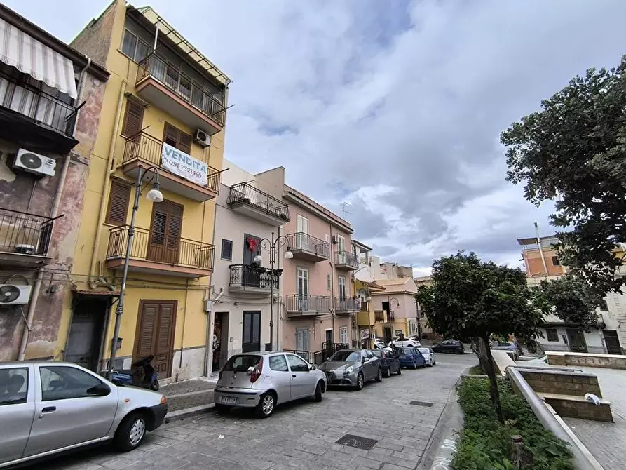 Immagine 25 di Palazzo in vendita  in Largo Castello 37 a Altavilla Milicia