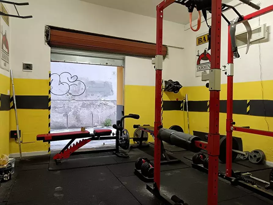 Immagine 2 di Locale commerciale in affitto  in Vicolo Sant'orsola 23 a Palermo