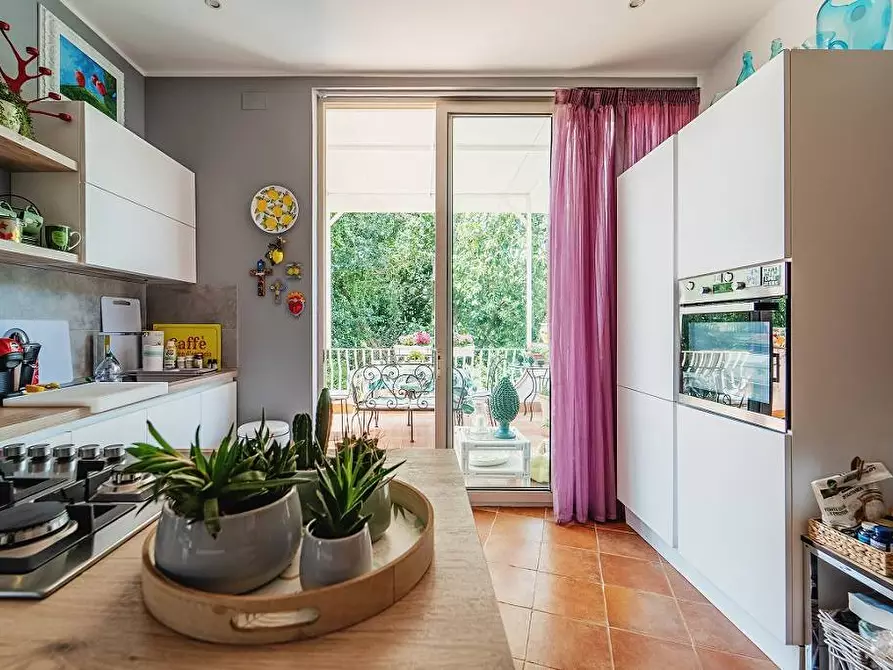 Immagine 13 di Villa in vendita  in Viale Aiace a Palermo