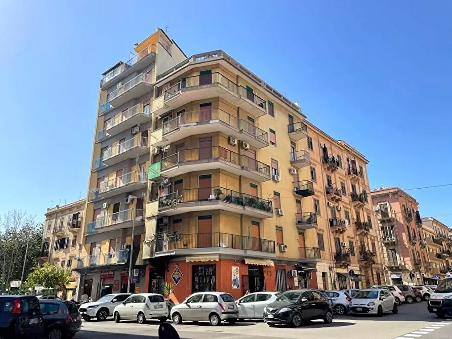 Immagine 15 di Attico in vendita  in via Salamone Marino 30 a Palermo