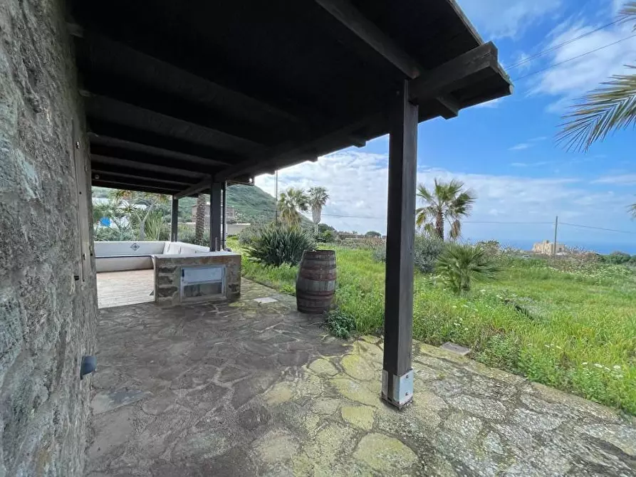 Immagine 6 di Villa in vendita  in Via Zubebi 13 a Pantelleria