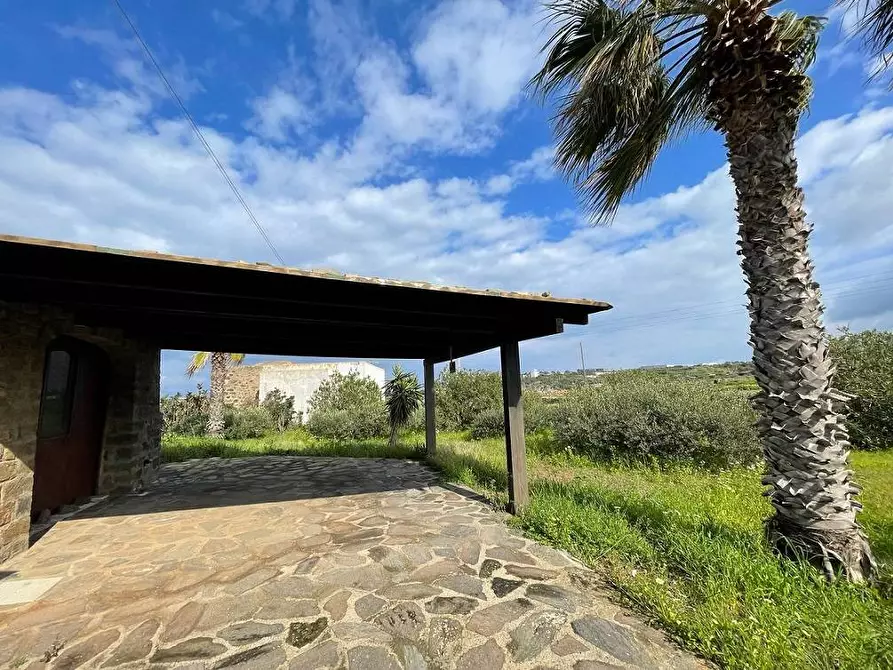 Immagine 7 di Villa in vendita  in Via Zubebi 13 a Pantelleria