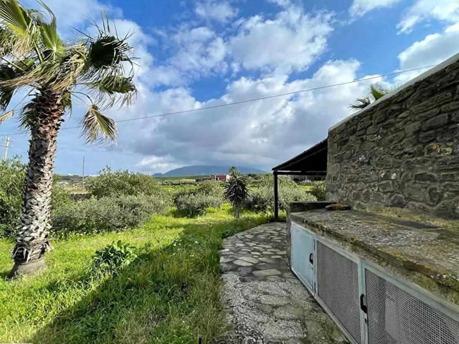Immagine 24 di Villa in vendita  in Via Zubebi 13 a Pantelleria