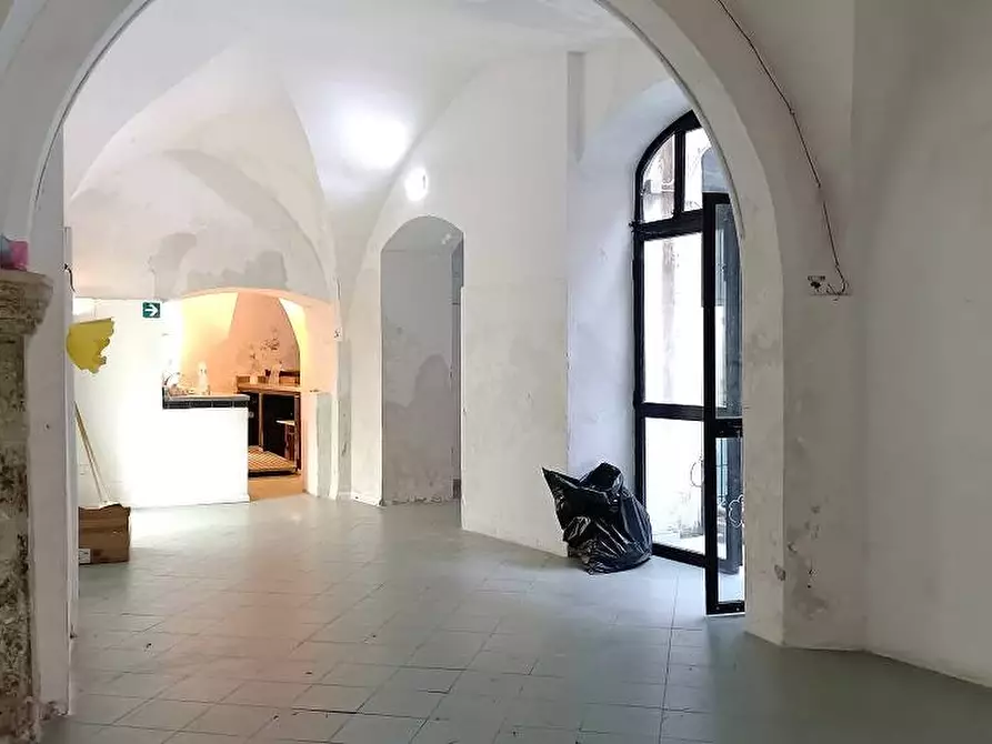Immagine 12 di Locale commerciale in vendita  in Via San Basilio 37 a Palermo