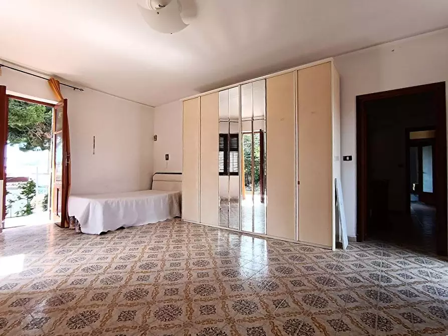 Immagine 10 di Villa in vendita  in Contrada Stazzone snc a Casteldaccia