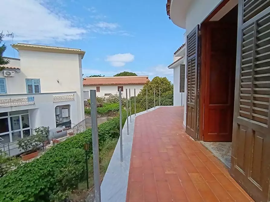 Immagine 11 di Villa in vendita  in Contrada Stazzone snc a Casteldaccia