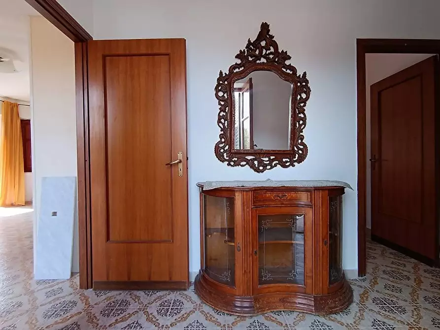 Immagine 13 di Villa in vendita  in Contrada Stazzone snc a Casteldaccia