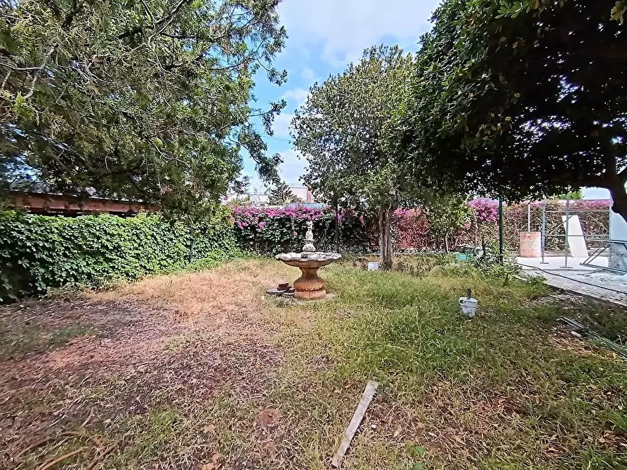 Immagine 28 di Villa in vendita  in Contrada Stazzone snc a Casteldaccia