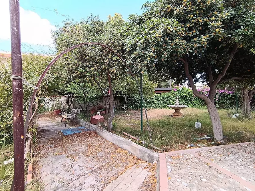 Immagine 29 di Villa in vendita  in Contrada Stazzone snc a Casteldaccia