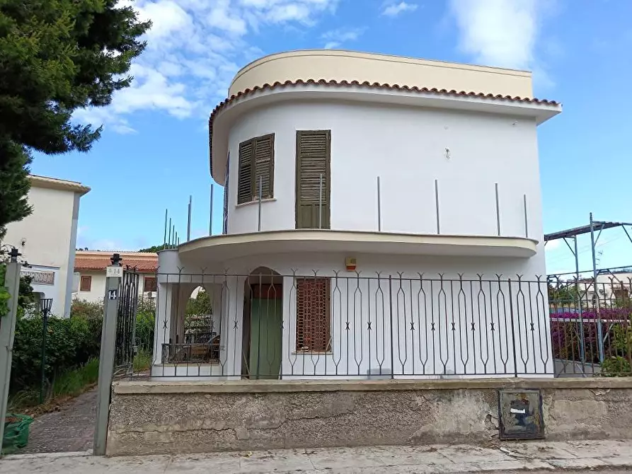 Immagine 42 di Villa in vendita  in Contrada Stazzone snc a Casteldaccia