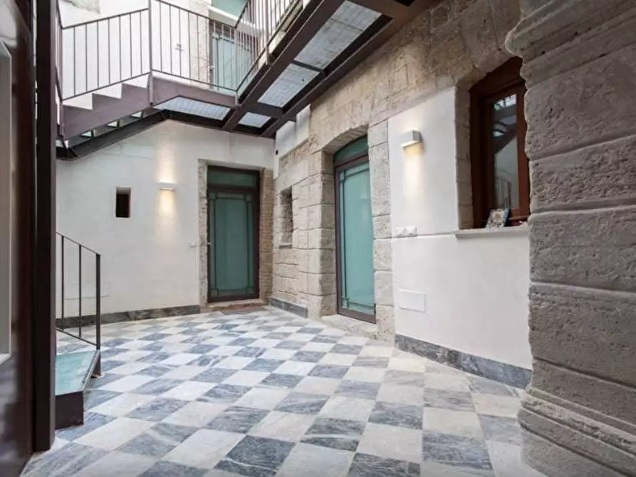 Immagine 12 di Appartamento in affitto  in Vicolo Carini 10 a Palermo