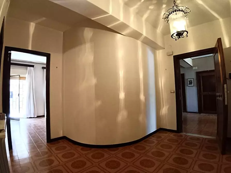 Immagine 3 di Appartamento in vendita  in Via Olivella 5 a Palermo