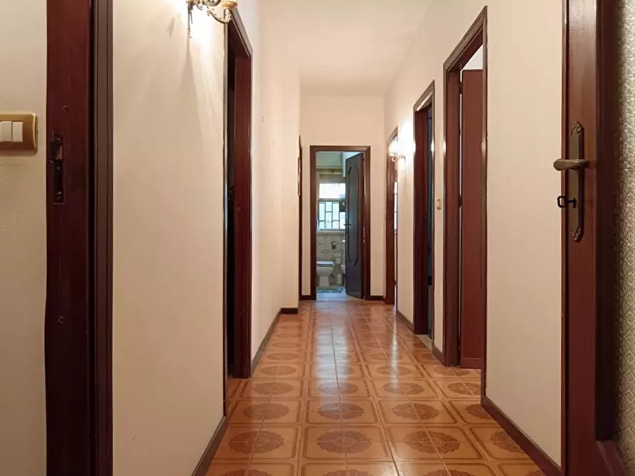 Immagine 10 di Appartamento in vendita  in Via Olivella 5 a Palermo