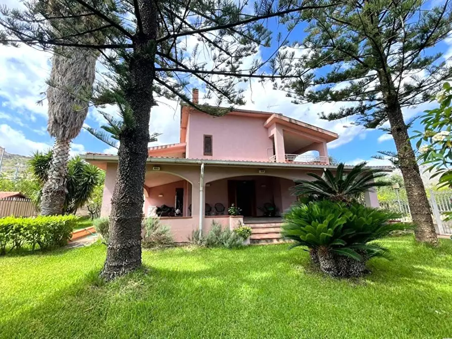 Immagine 1 di Villa in vendita  in Via Giardini 18 a Trabia