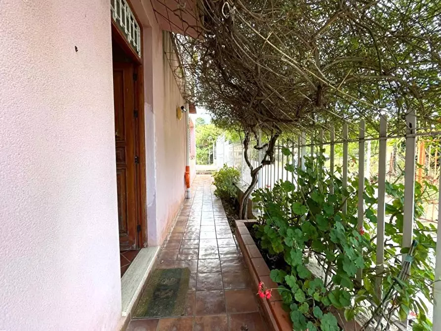 Immagine 41 di Villa in vendita  in Via Giardini 18 a Trabia