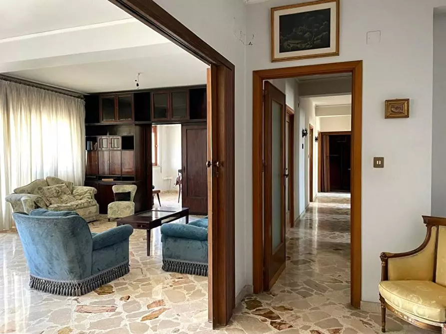 Immagine 2 di Appartamento in vendita  in Viale Regione Siciliana Nord Ovest 2629 a Palermo