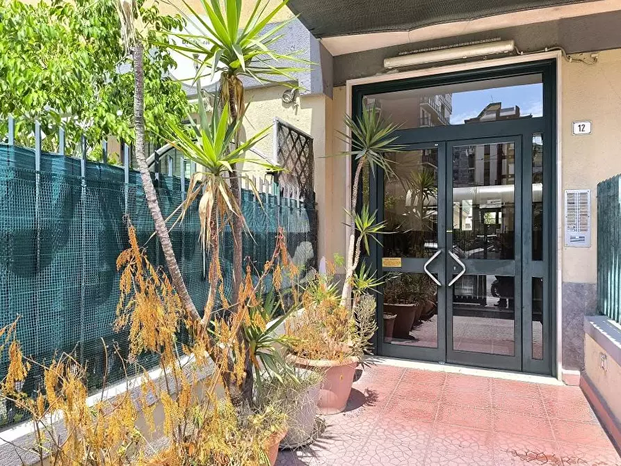 Immagine 30 di Appartamento in vendita  in Via Maresciallo Guglielmo Pecori Giraldi 12 a Palermo