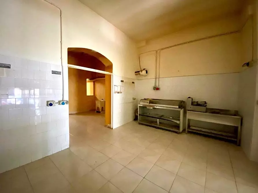 Immagine 7 di Magazzino in vendita  in Via Sampolo 454 a Palermo