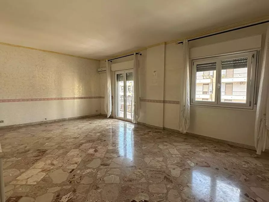 Immagine 4 di Appartamento in vendita  in Via Enrico Hassan 12 a Palermo