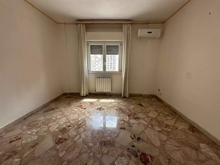 Immagine 11 di Appartamento in vendita  in Via Enrico Hassan 12 a Palermo