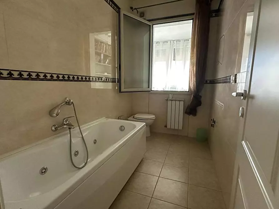 Immagine 21 di Appartamento in vendita  in Via Enrico Hassan 12 a Palermo