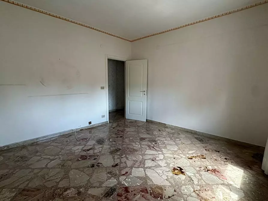 Immagine 12 di Appartamento in vendita  in Via Enrico Hassan 12 a Palermo