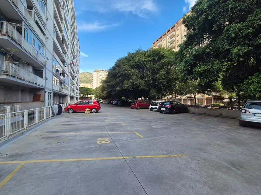 Immagine 9 di Appartamento in vendita  in Via Don Orione 18 a Palermo