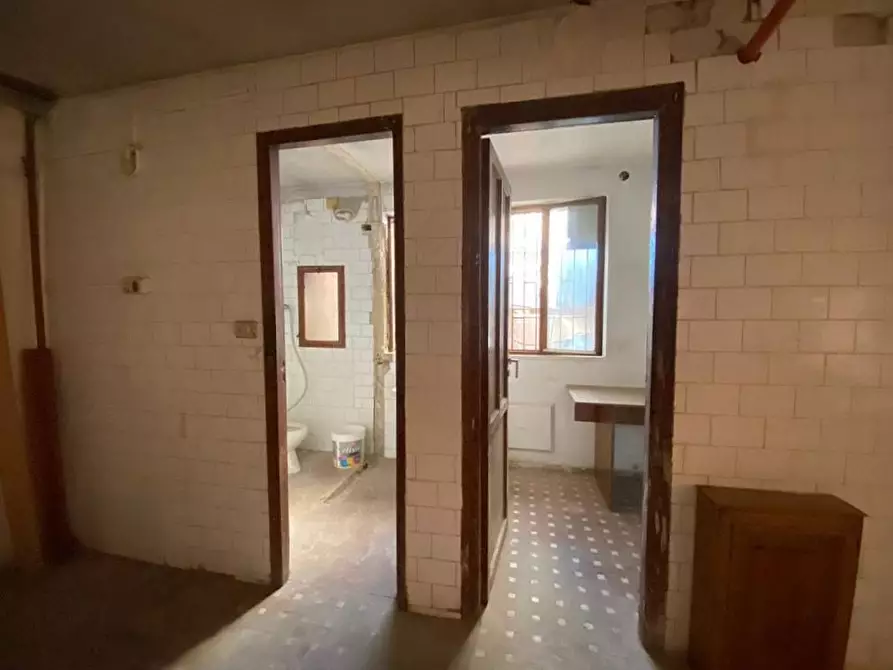 Immagine 28 di Locale commerciale in vendita  in Via Dei Quartieri 21 a Palermo