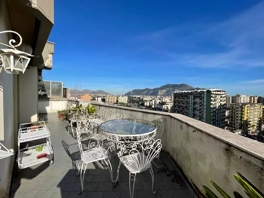 Immagine 4 di Attico in vendita  in Viale della Regione Siciliana 2464 a Palermo