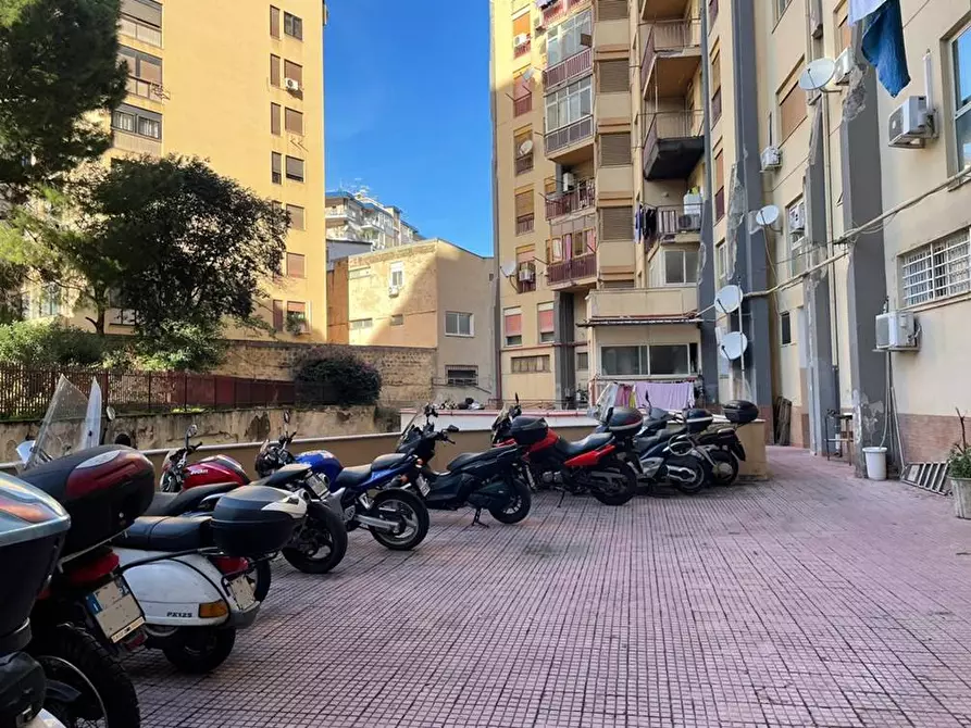 Immagine 32 di Attico in vendita  in Viale della Regione Siciliana 2464 a Palermo